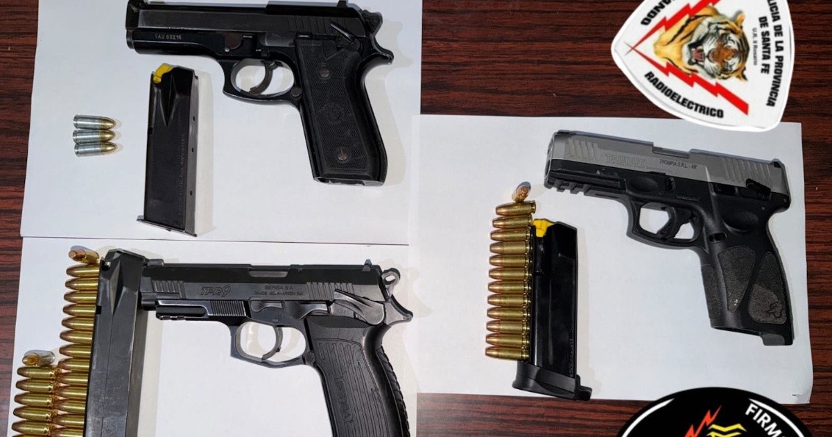 Dos adolescentes con tres pistolas: el operativo en la zona oeste de Rosario