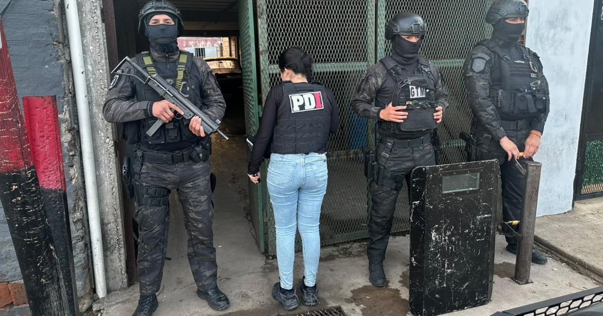 Rosario: dos detenidos en V.G.Gálvez por amenazas a un adolescente y pistolas