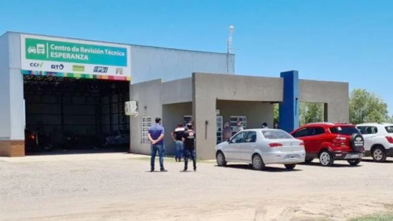 Escándalo en Esperanza, Santa Fe: cuatro policías presos por cobrar coimas en verificaciones de autos