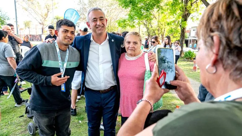 Javkin presentó el nuevo Centro Cuidar de barrio Moreno en Rosario