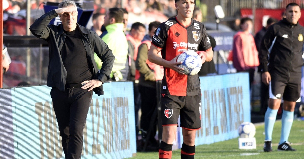 Kudelka defendió el rumbo de Newell's y esquivó la polémica del penal en Rosario