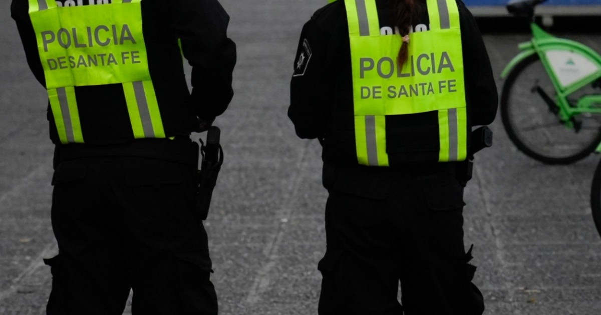 Rosario: Provincia convoca a policías retirados para custodiar espacios públicos
