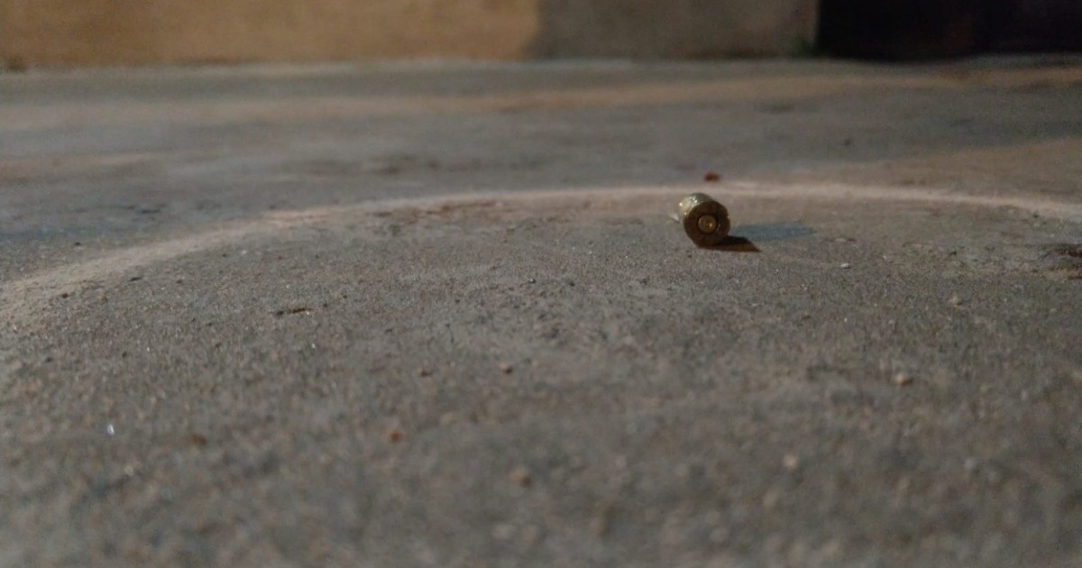 Tres balaceras en una noche en Parque Casas, Rosario: incautan un arma y hay un sospechoso