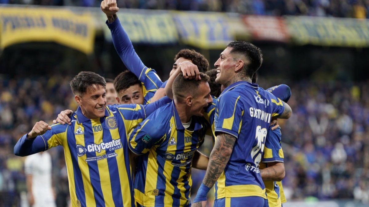 Central Rosario: goleada 5-0 ante Independiente Rivadavia y sigue en la tabla