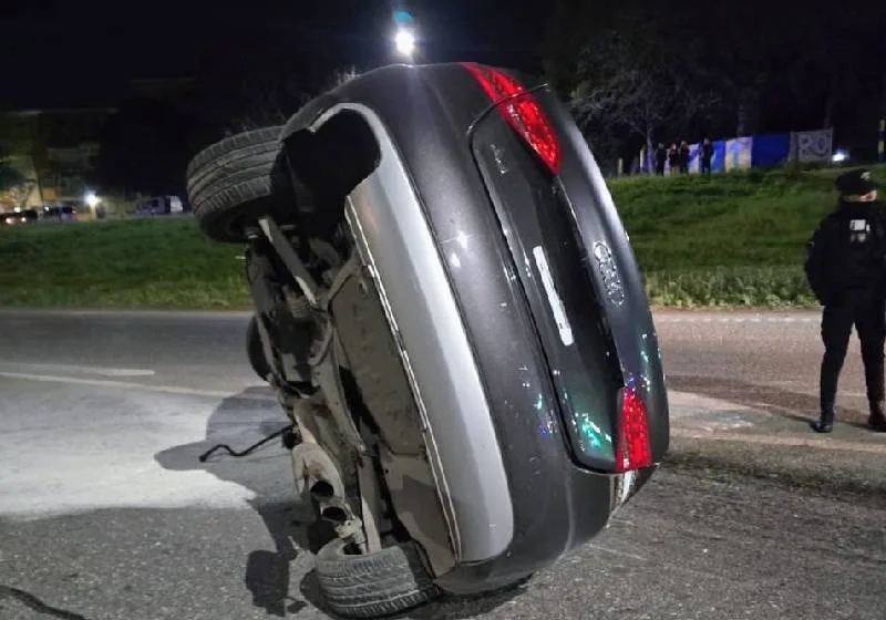 Joven de 23 años murió al volcar en Circunvalación y Palliere, Rosario